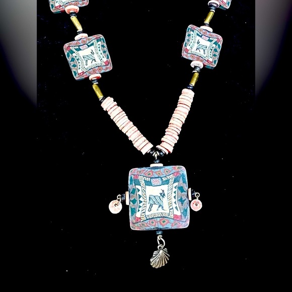 Rare Polymer Clay Necklace Animal Design. Artist Handcrafted Museum Exceptional! - Picture 6 of 9